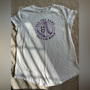 NWOT Under Armour Girls Softball Top RUN THE GAME RUN THE WORLD YXL Heatgear